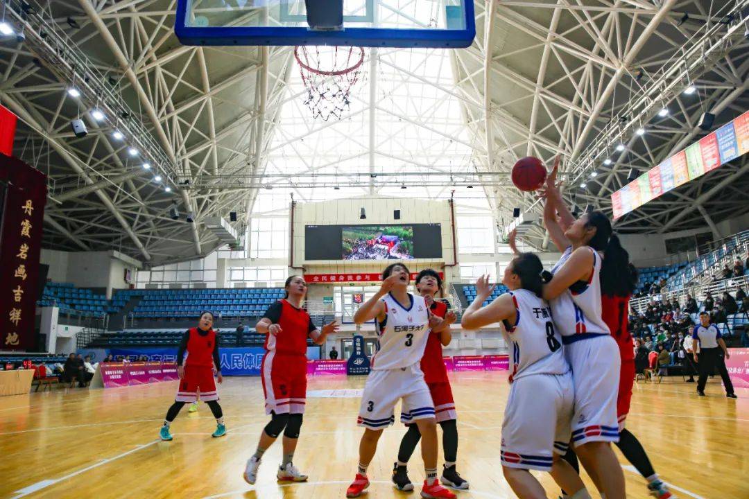 西班牙女子篮球联赛_赛出风采西班牙女子篮球联赛,新疆 “西域春杯”女子业余篮球联赛在呼图壁县举办