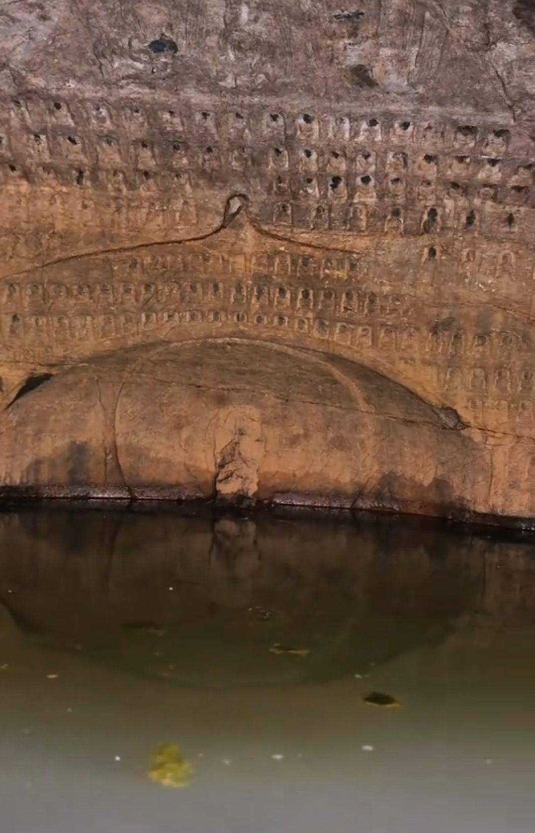 皇冠信用网出租足球_河南鹤壁一水库水位下降惊现千佛石窟皇冠信用网出租足球，石窟开凿于东魏内有1043尊石佛，水库管理方回应