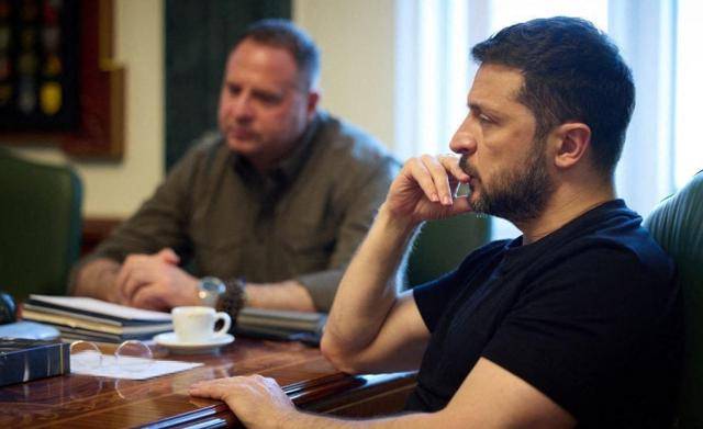 皇冠信用网代理怎么申请_越打越猛！俄军撕开数公里缺口皇冠信用网代理怎么申请，乌军官痛苦承认：这仗打不下去了