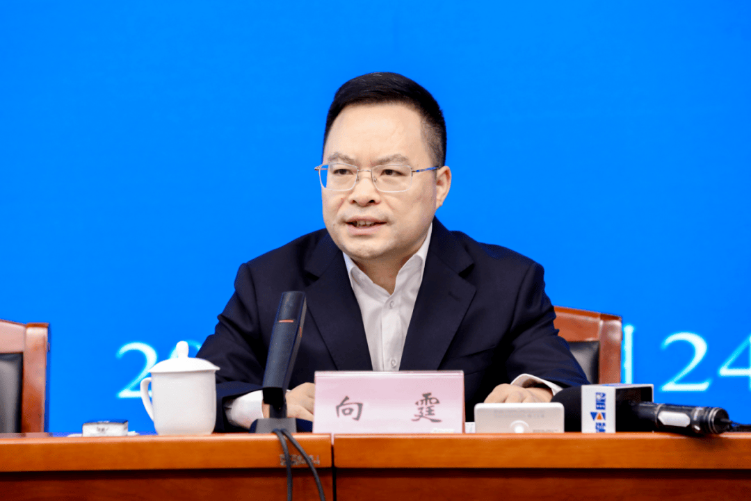 皇冠足球平台代理_中央巡视期间皇冠足球平台代理,向霆被查