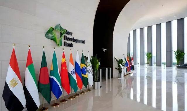 特朗普夸了几句SC维尔vs杜伊斯堡,莫迪秒退金砖会议,中俄不惯着:大事照办不误!_SC维尔vs杜伊斯堡