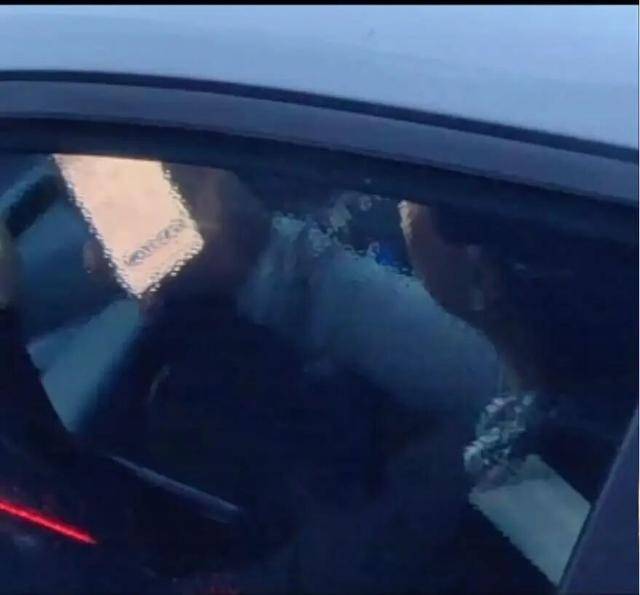 皇冠信用网平台开户_北京交警：群众通过“随手拍”举报的分心驾驶等违法行为皇冠信用网平台开户，已查处