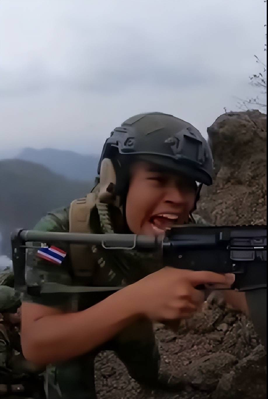 皇冠信用盘代理登1
_就在刚刚皇冠信用盘代理登1
,泰国军队遭最大惨败:柬埔寨敢死队手持56冲,光脚冲锋