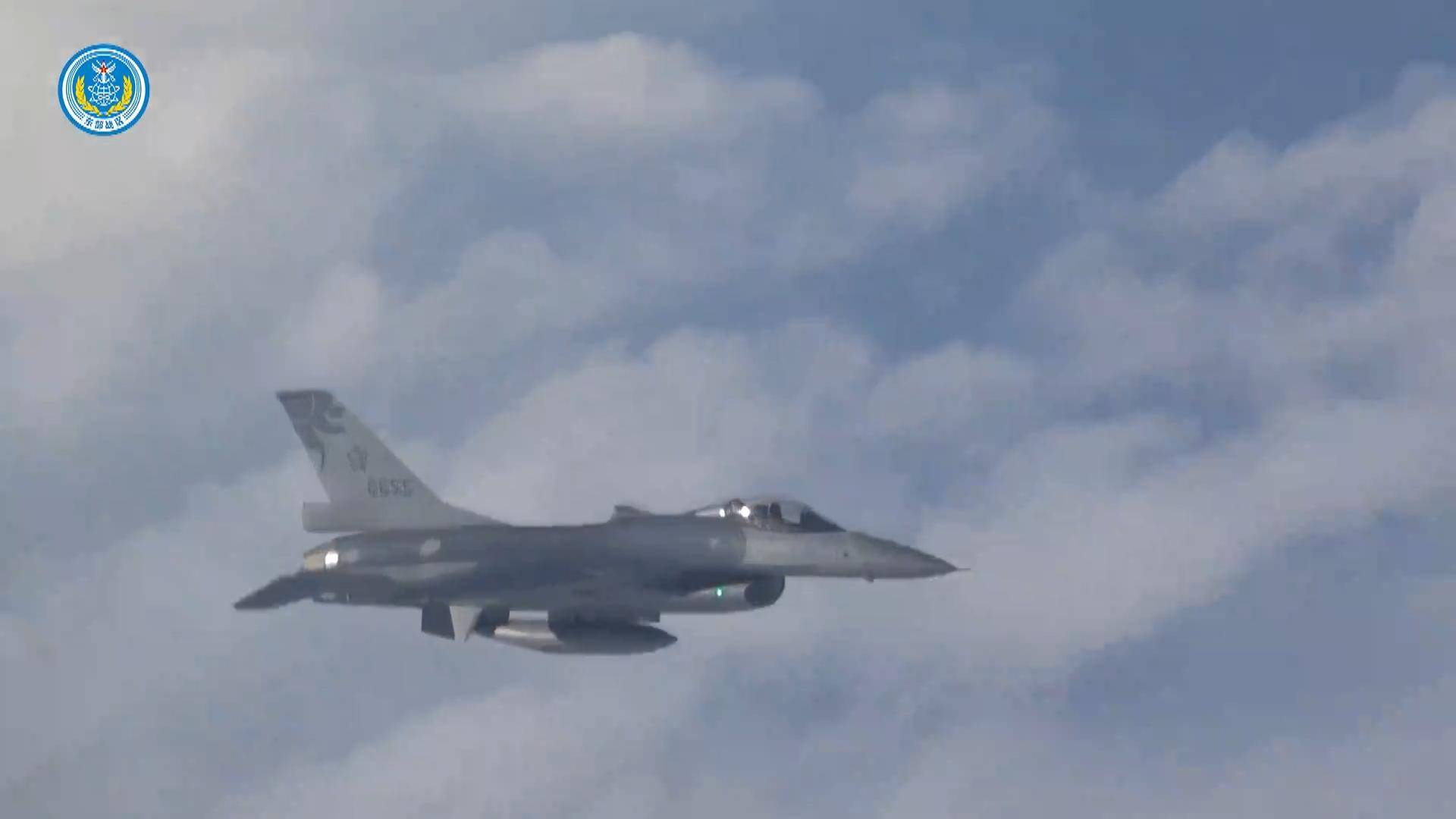 皇冠信用网网址_被歼-16锁定没反应皇冠信用网网址，台军飞行员惊得合不拢嘴：都不愿为台独而战