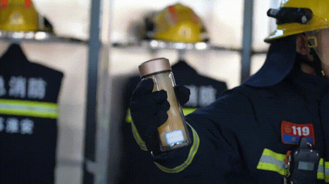 皇冠信用网注册
_赶紧扔了皇冠信用网注册
!这种保温杯正在悄悄“毒害”你→